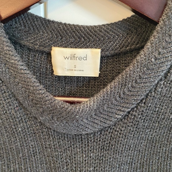 Aritzia Wilfred palmier sleevless split side sweater - Picture 3 of 6